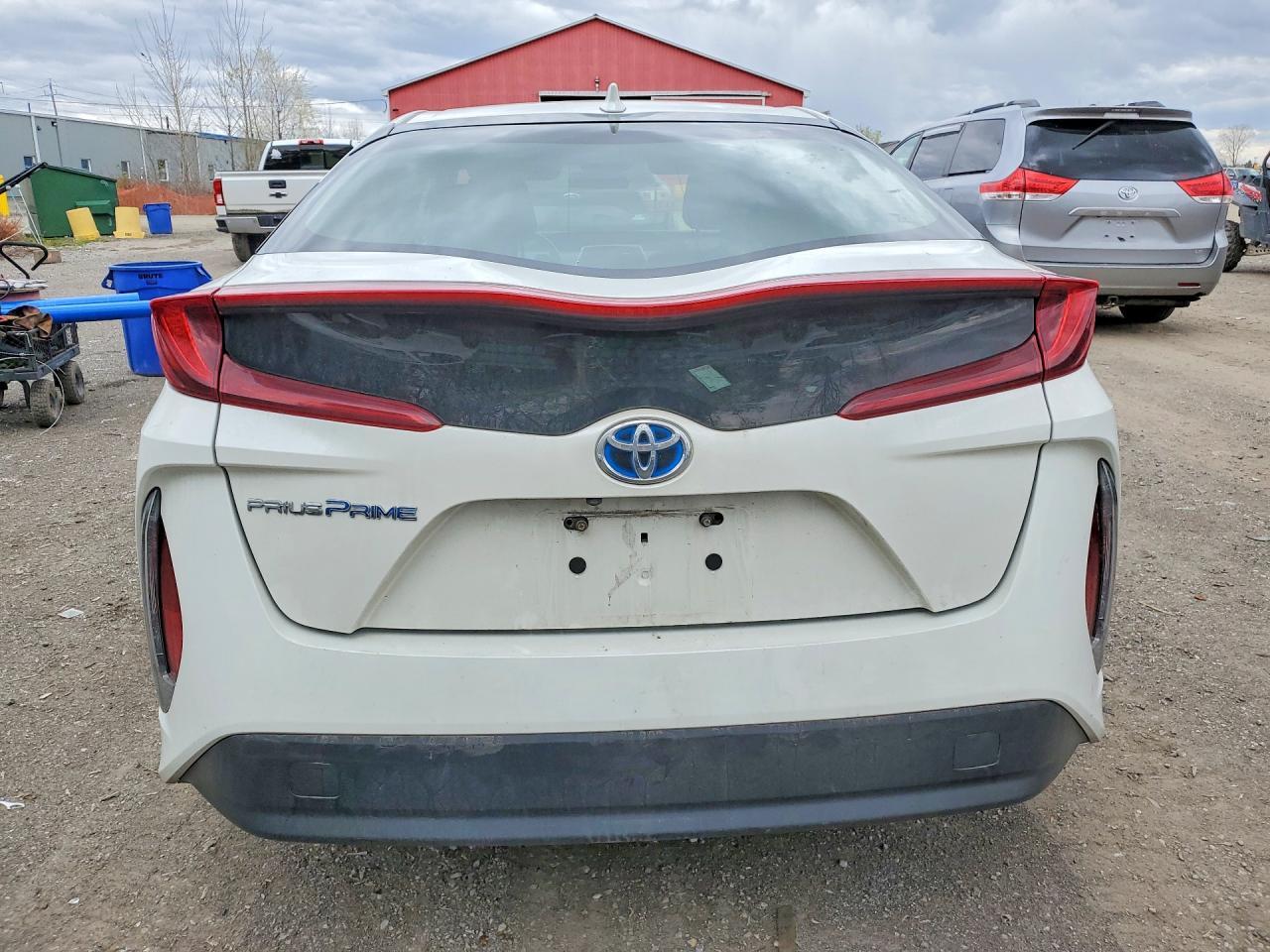 2018 TOYOTA Prius Prime