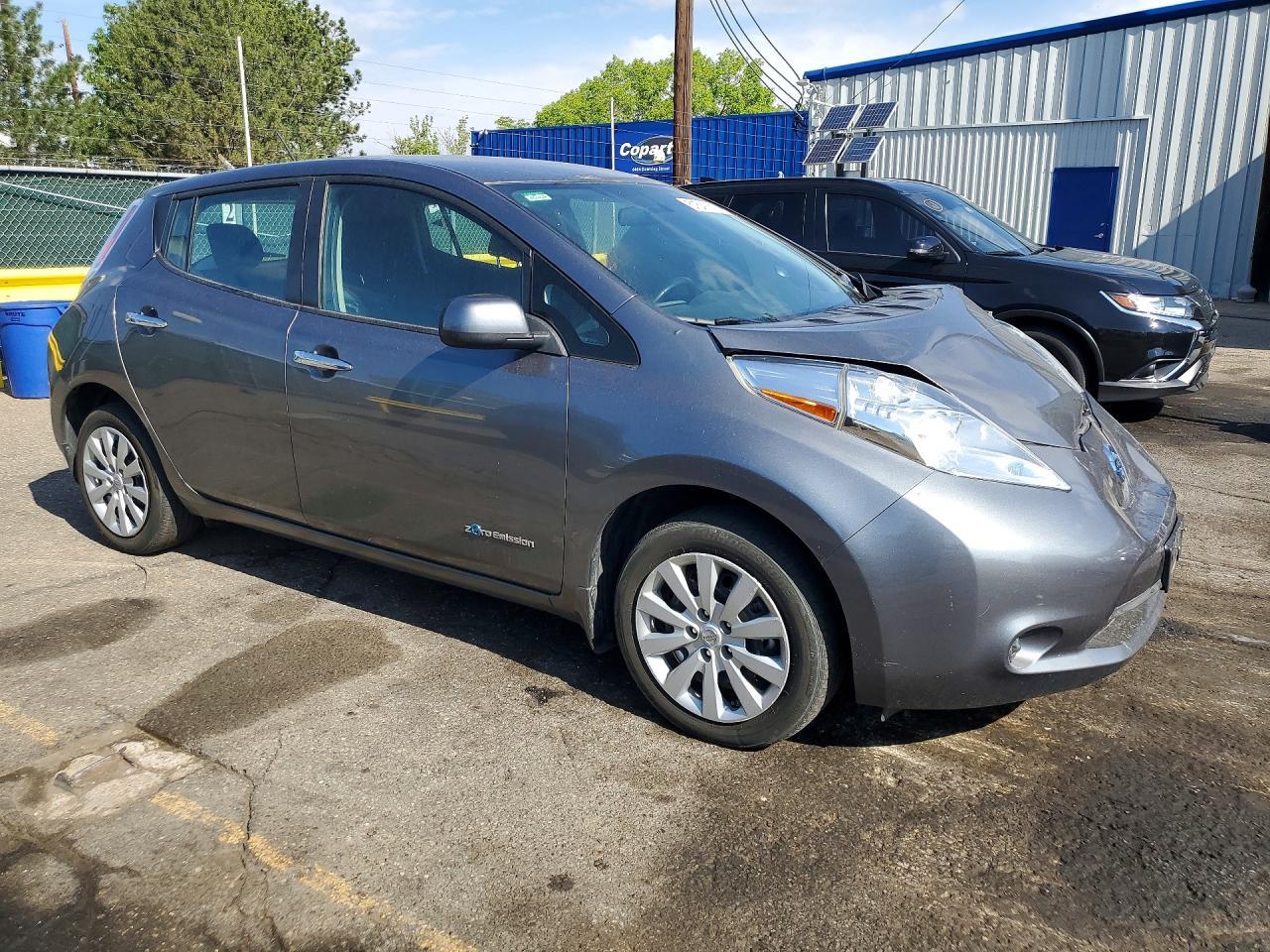 2015 NISSAN LEAF