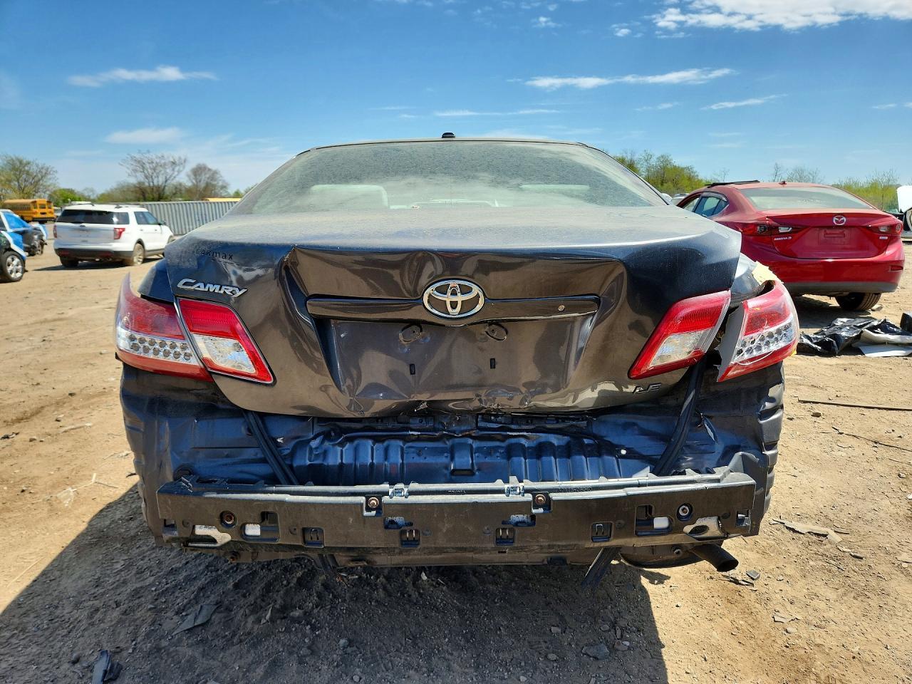 2010 TOYOTA CAMRY