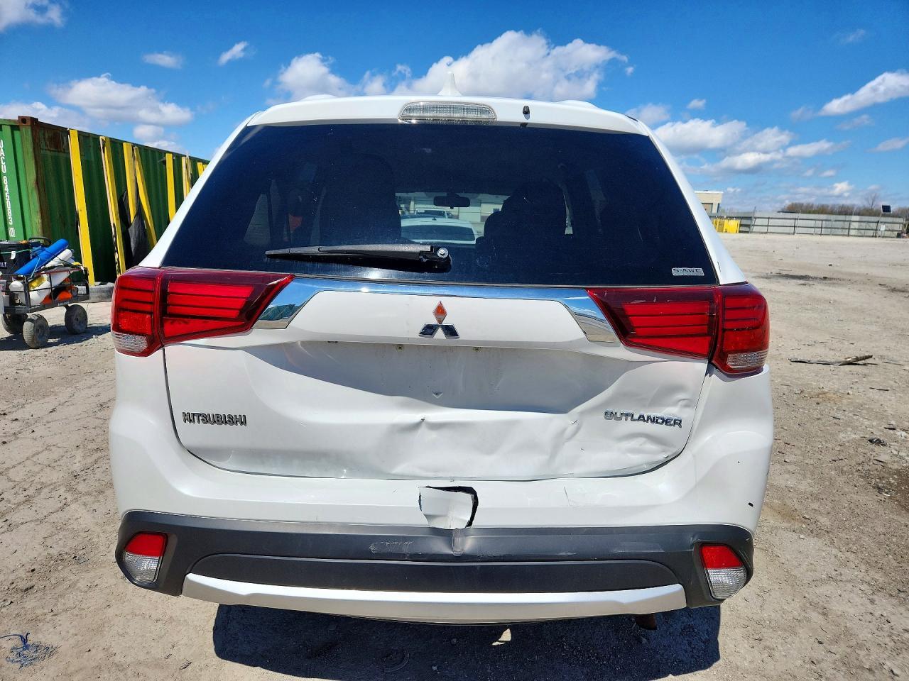 2018 MITSUBISHI outlander