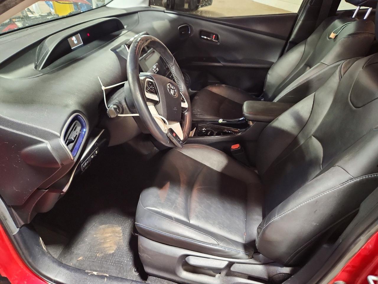 2017 TOYOTA PRIUS