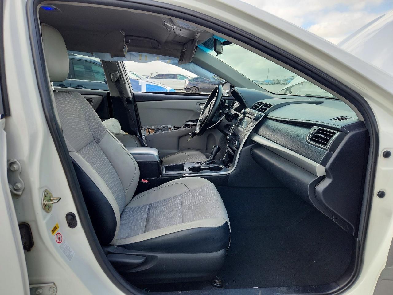 2015 TOYOTA CAMRY