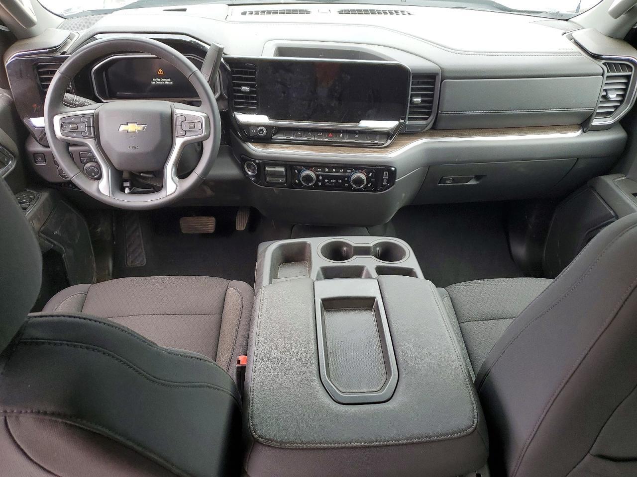 2026 CHEVROLET Silverado