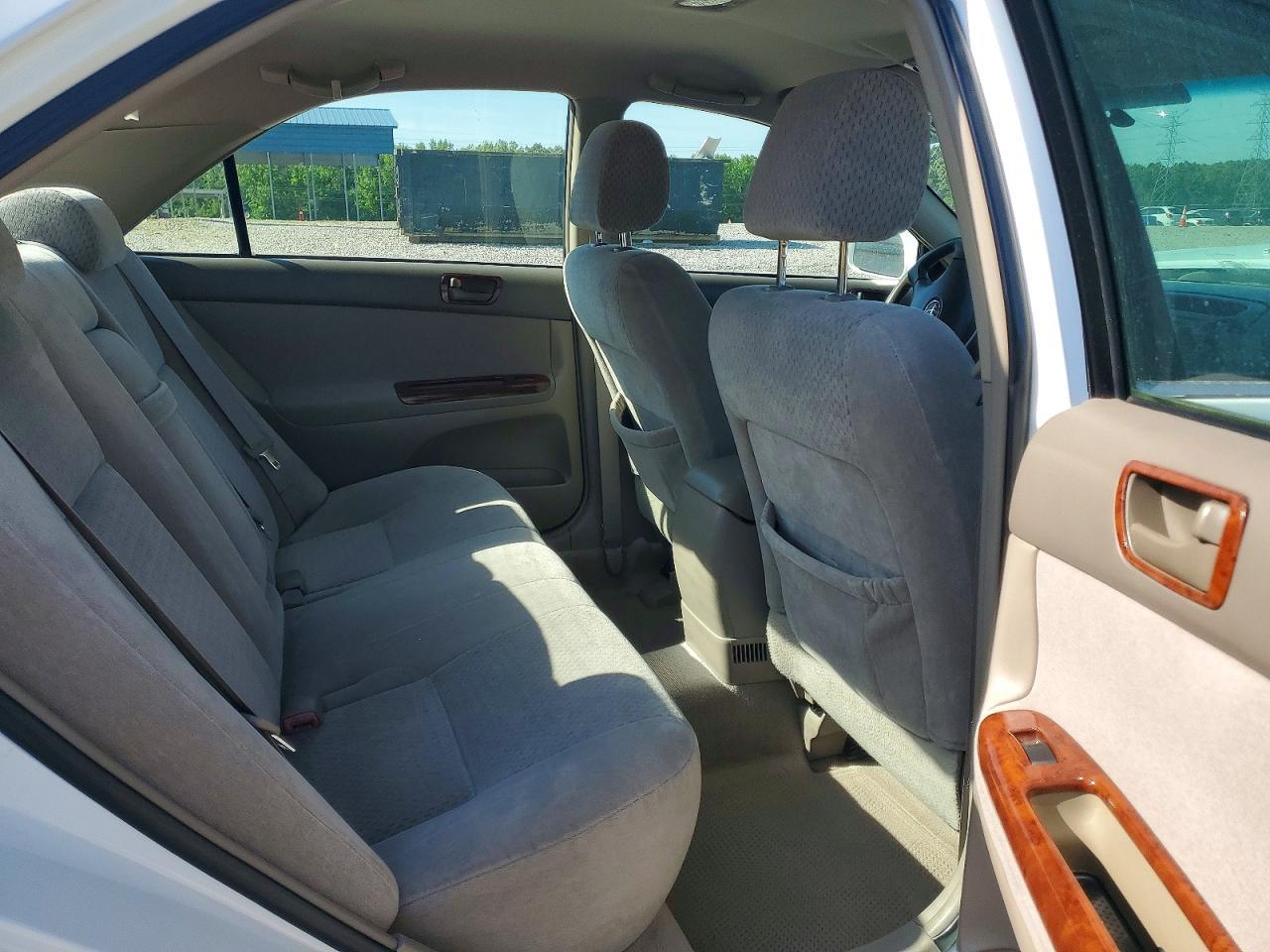 2004 TOYOTA CAMRY
