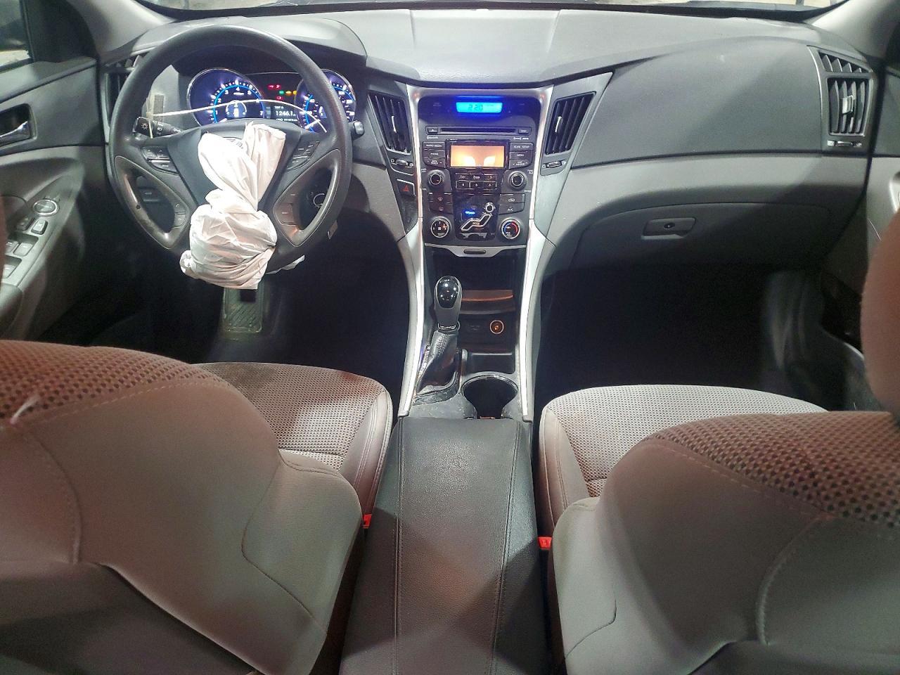 2013 HYUNDAI SONATA