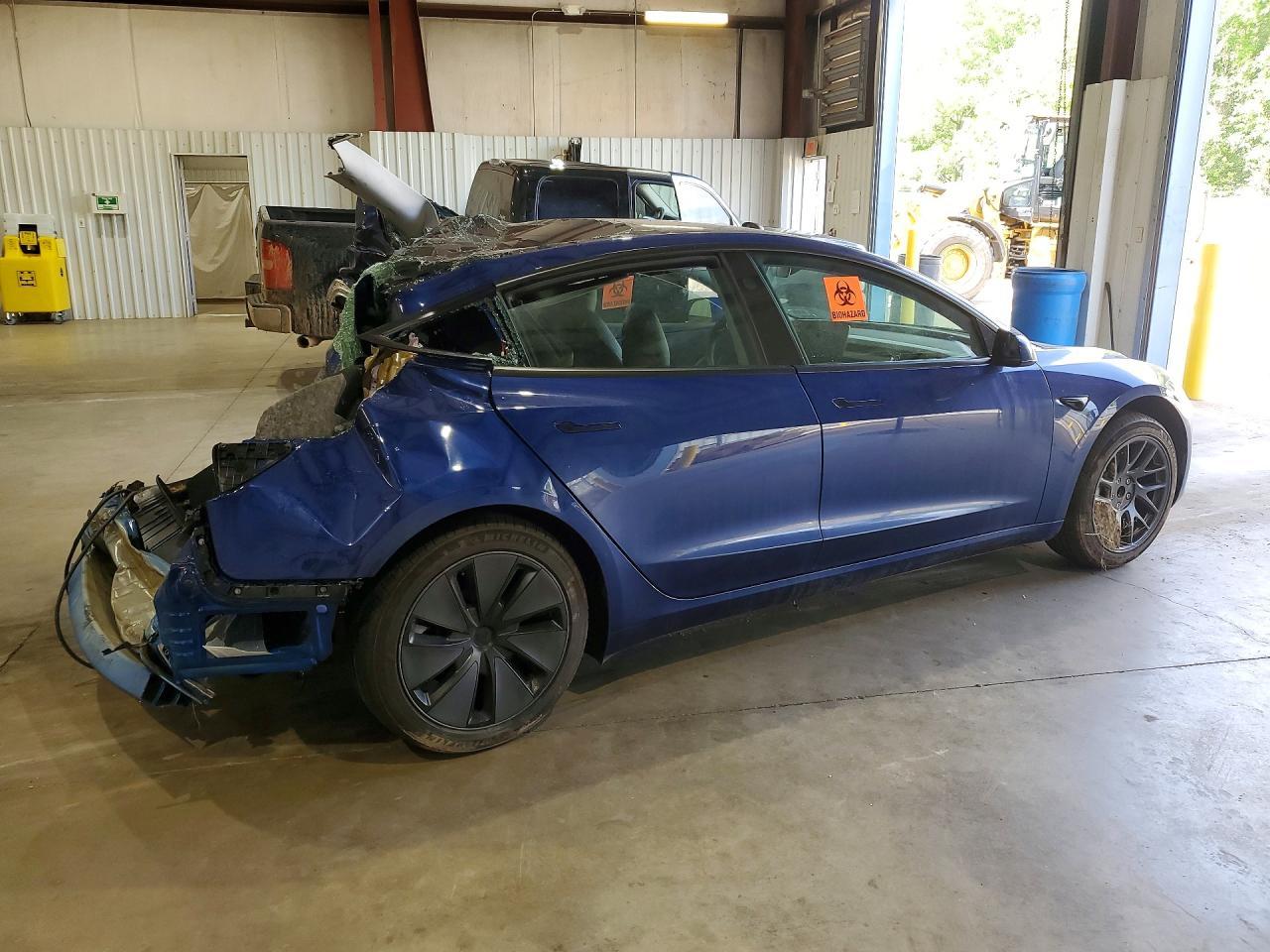 2026 TESLA MODEL 3