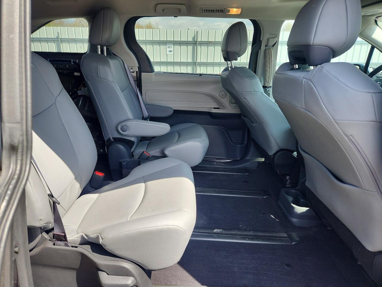 2024 TOYOTA SIENNA