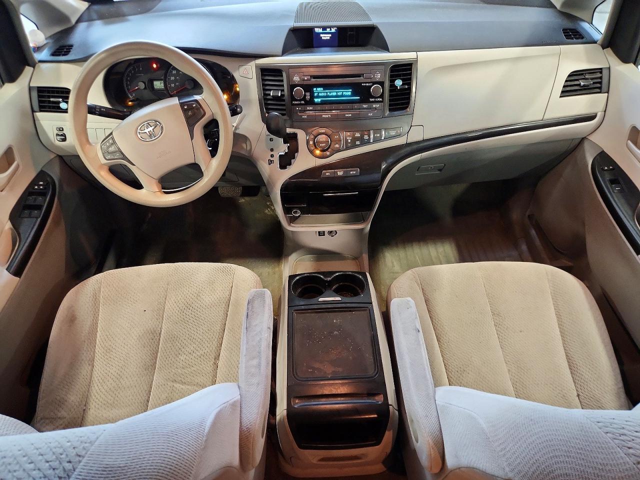 2014 TOYOTA SIENNA
