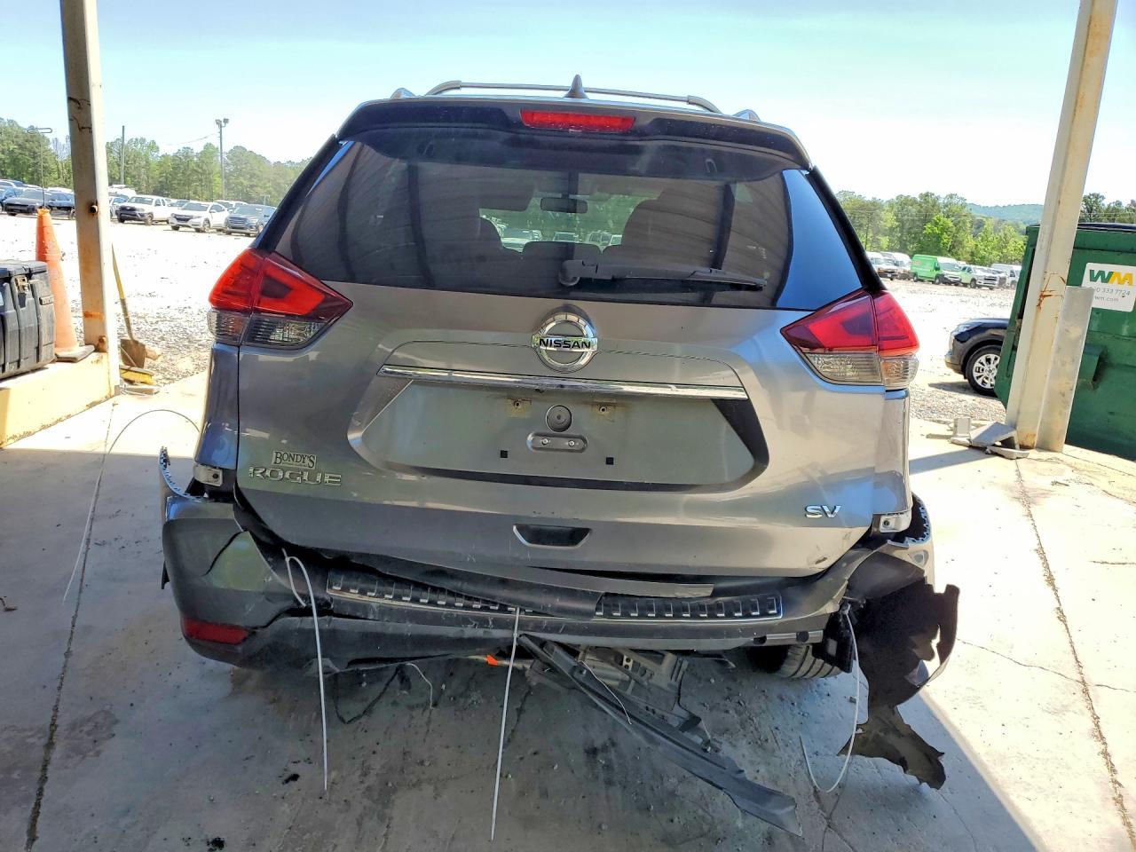 2017 NISSAN ROGUE