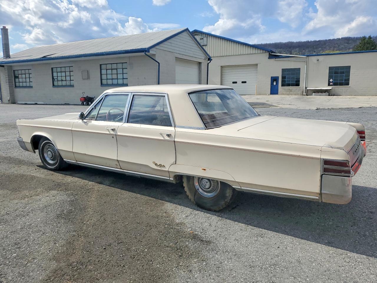 1967 CHRYSLER Imperial