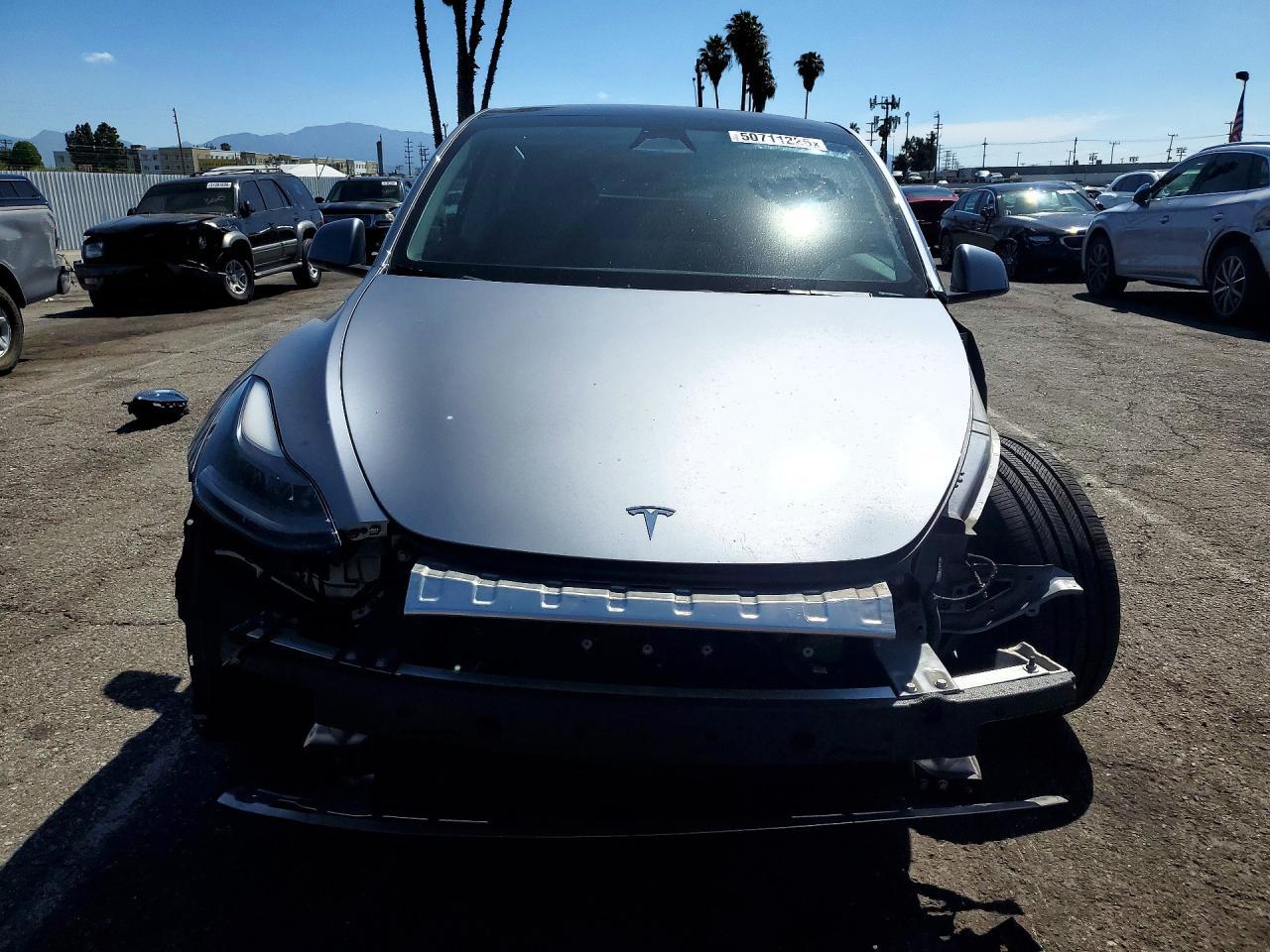 2024 TESLA MODEL Y