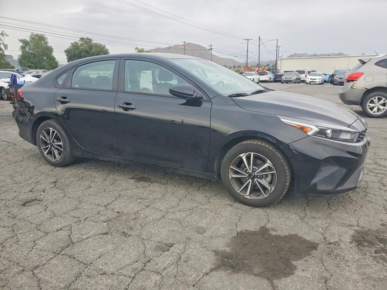 2023 KIA FORTE