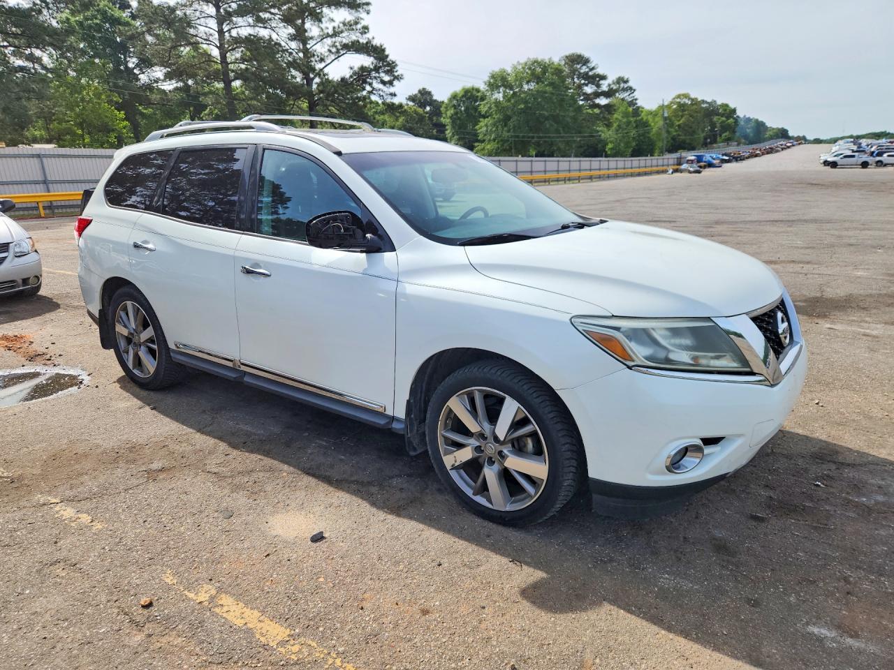2015 NISSAN PATHFINDER