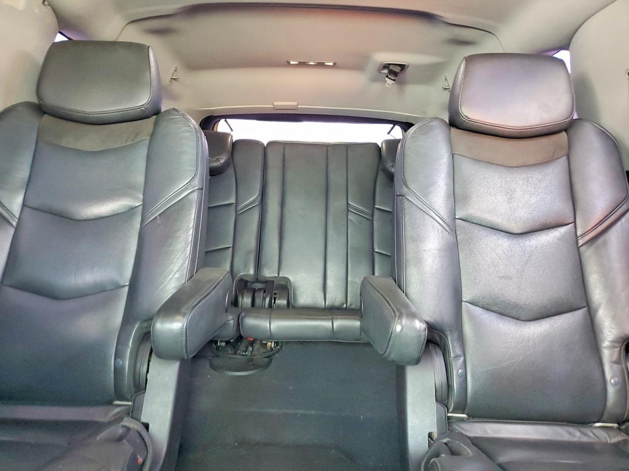 2020 CADILLAC Escalade ESV