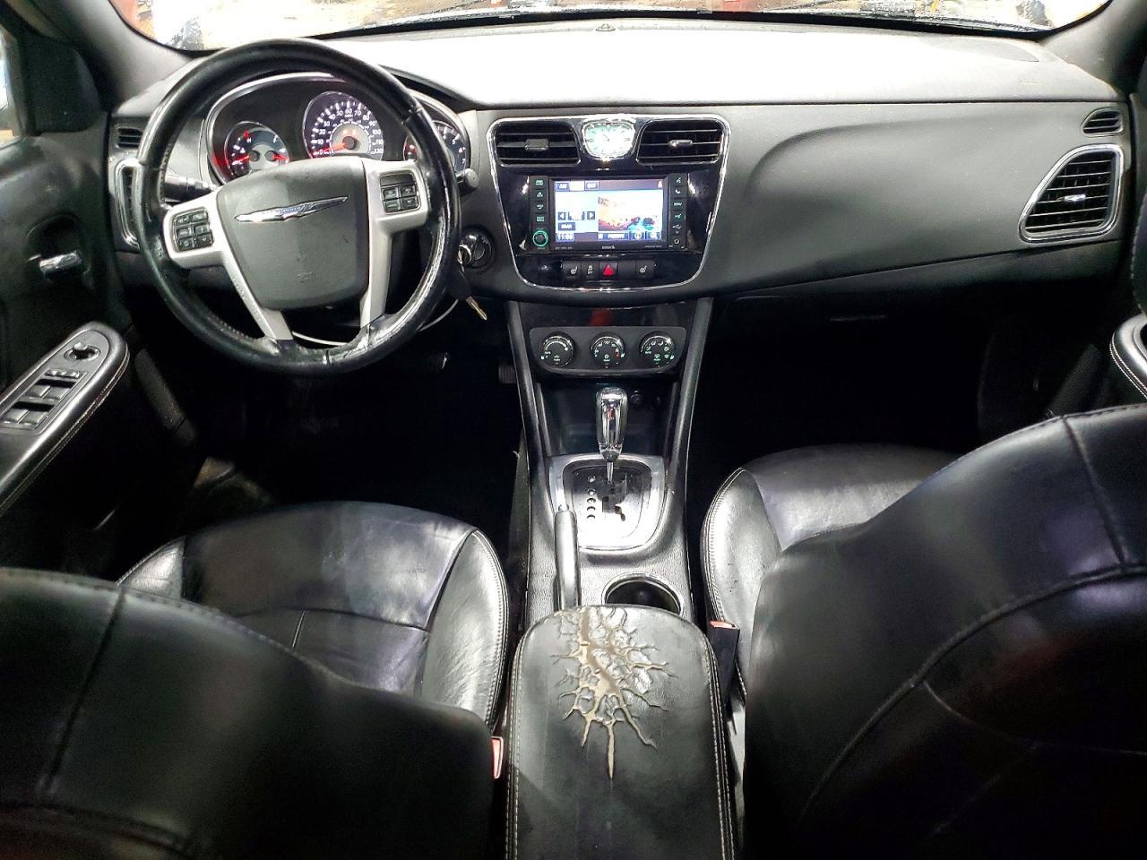 2012 CHRYSLER 200