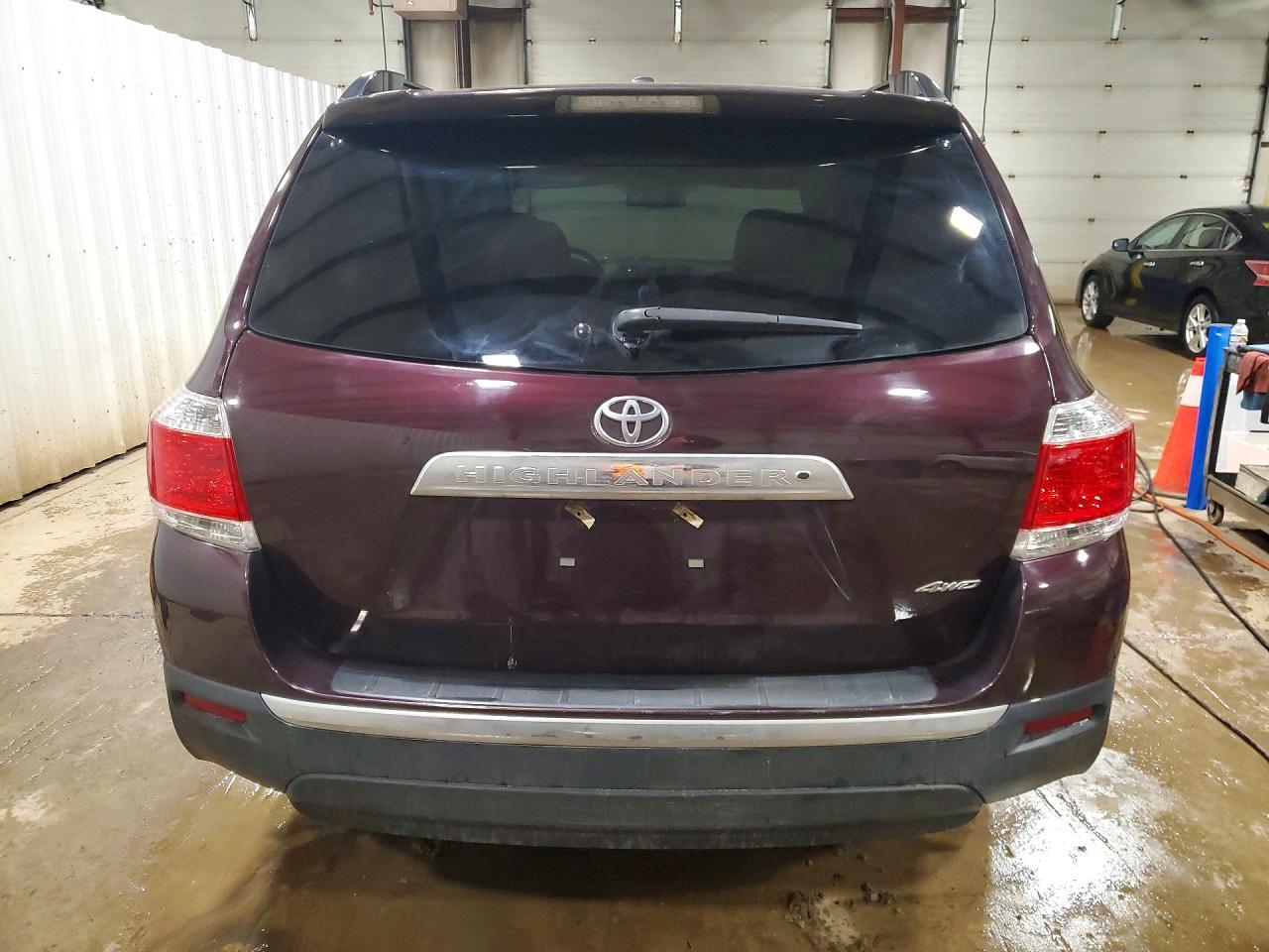 2013 TOYOTA HIGHLANDER