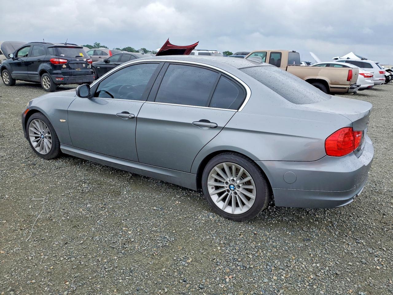 2011 BMW 3 SERIES