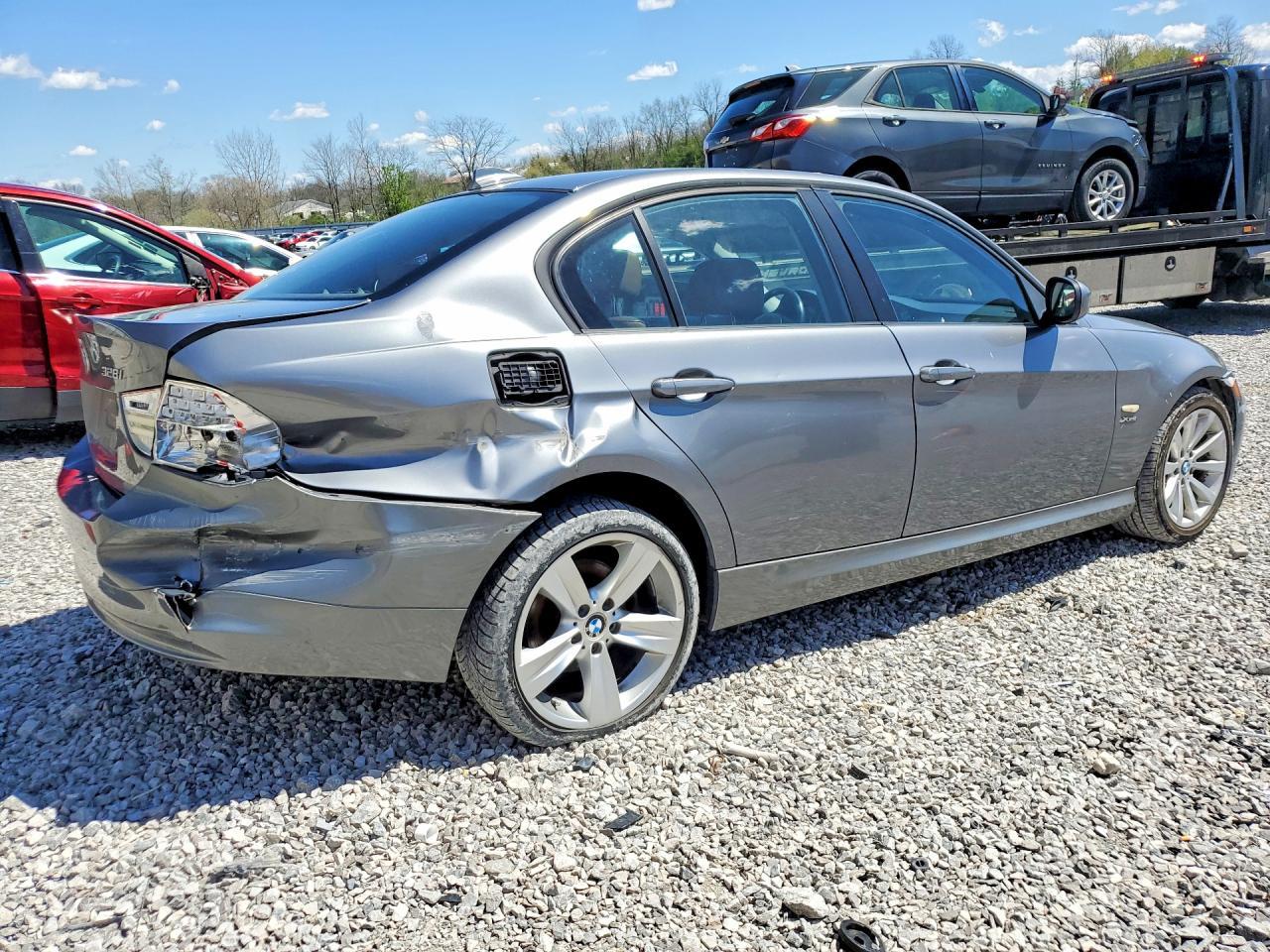 2011 BMW 3 SERIES