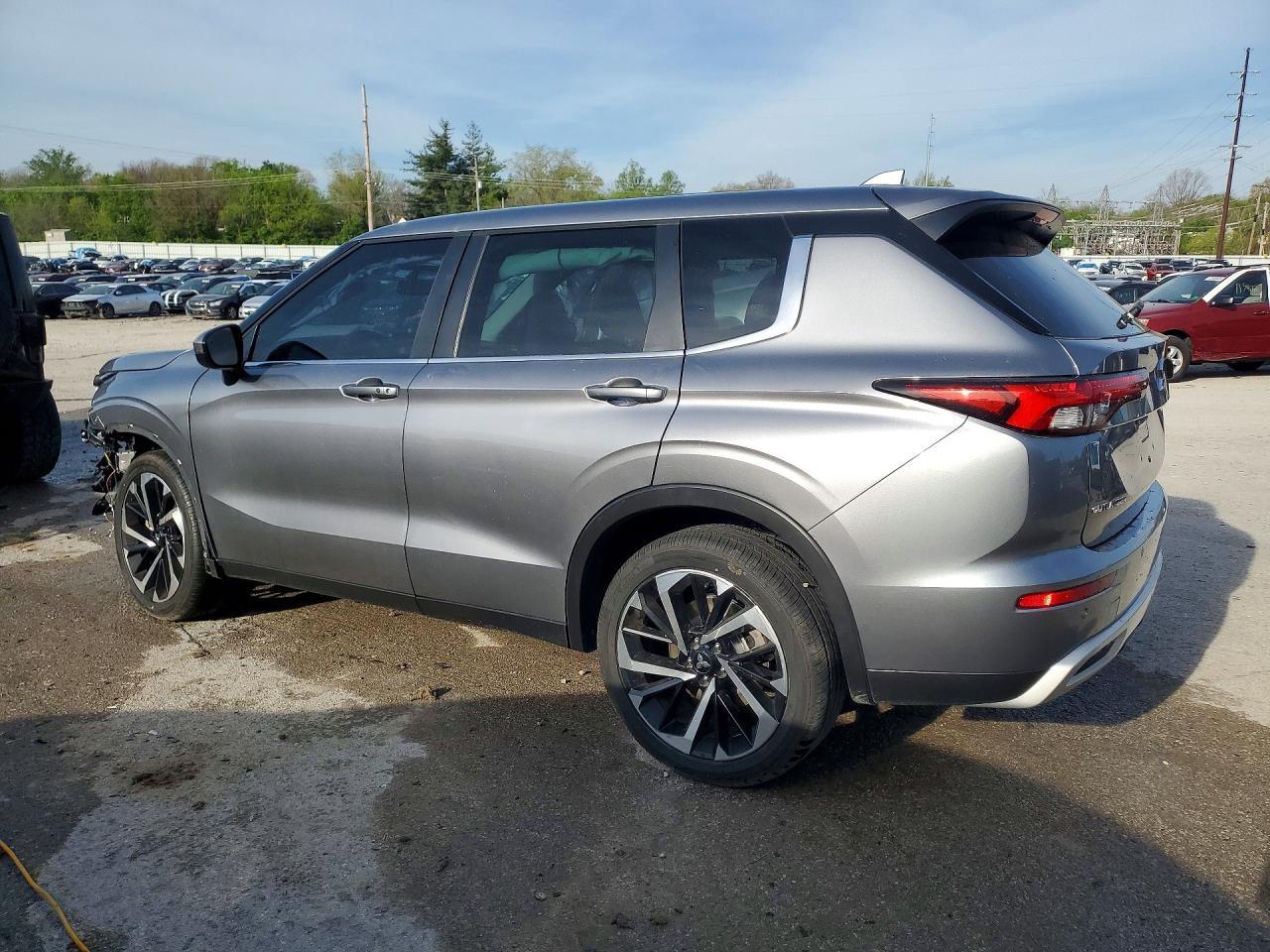2023 MITSUBISHI outlander