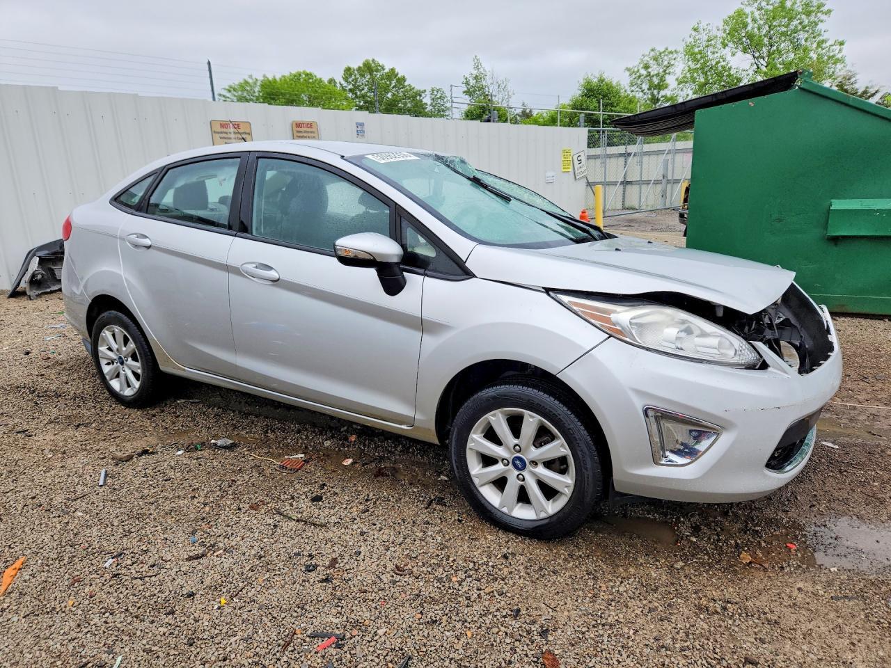 2012 FORD Fiesta