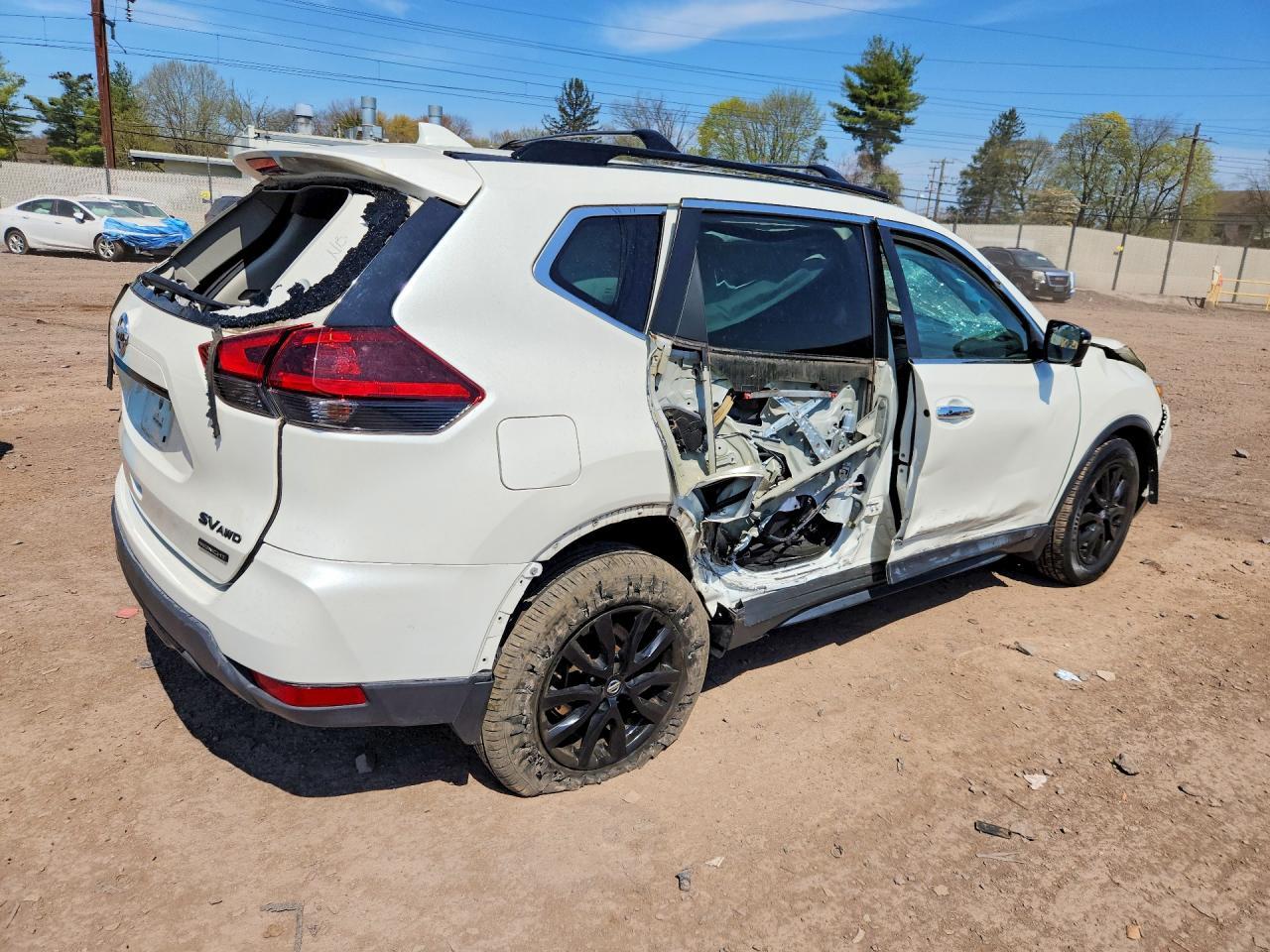 2018 NISSAN ROGUE