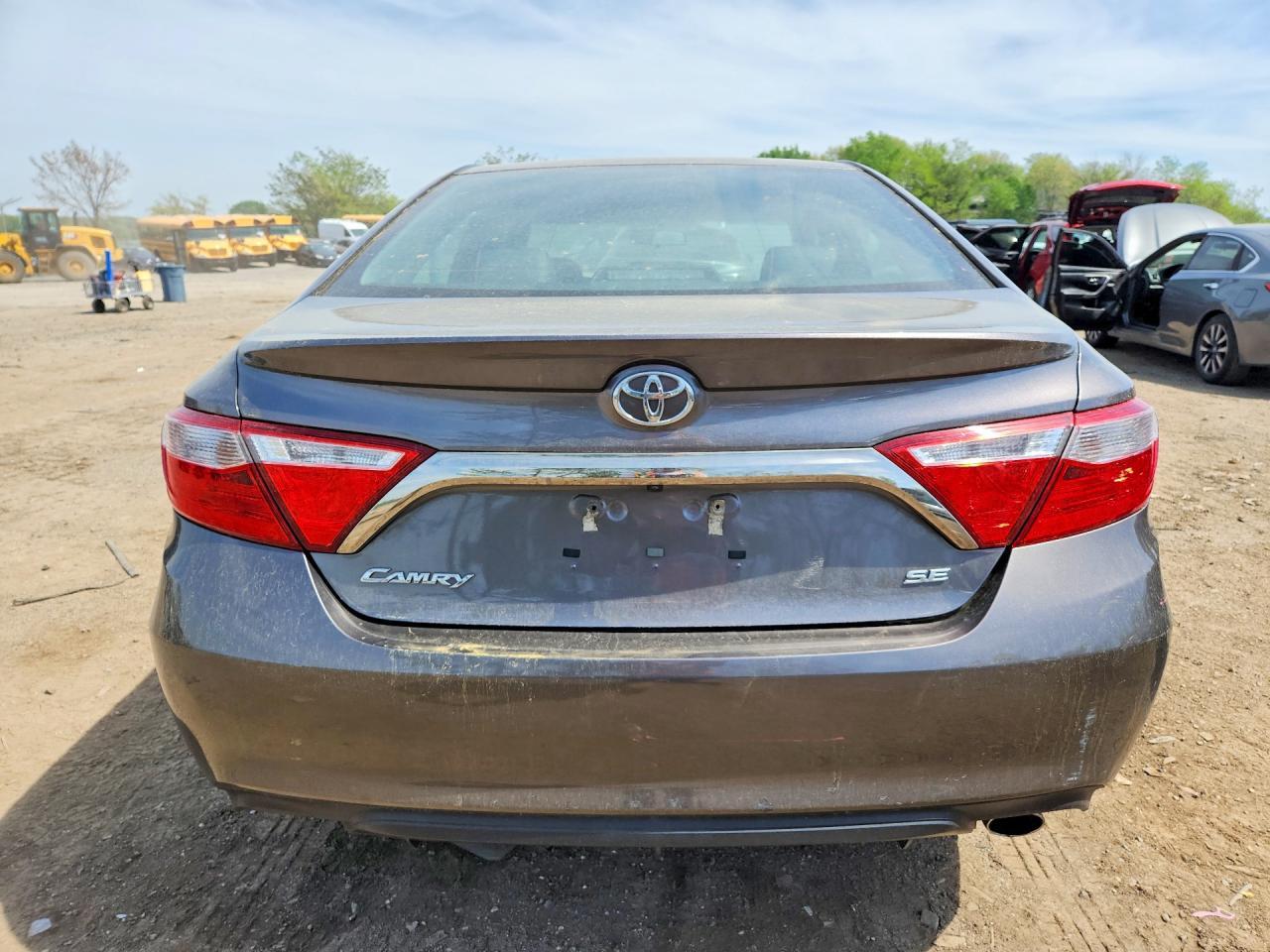 2017 TOYOTA CAMRY