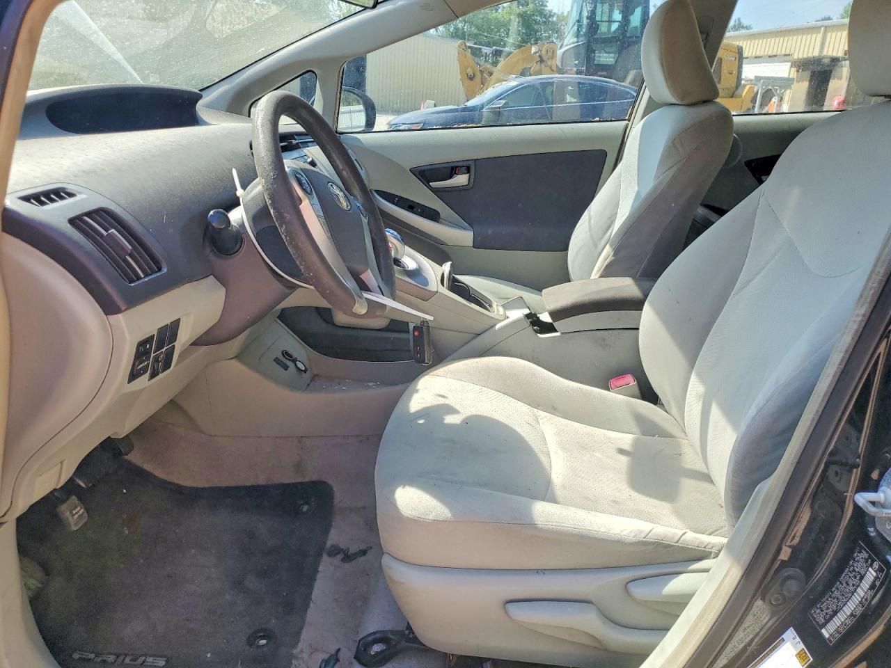 2011 TOYOTA PRIUS