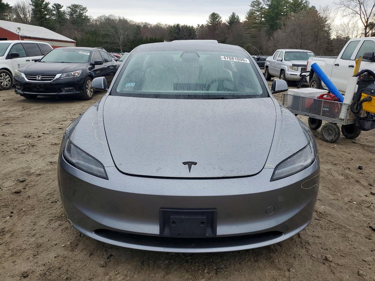 2025 TESLA MODEL 3