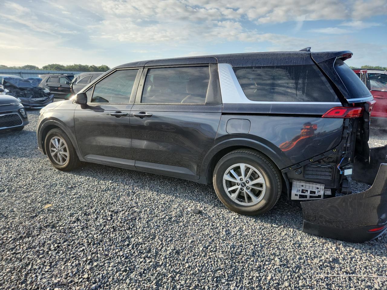 2024 KIA Carnival