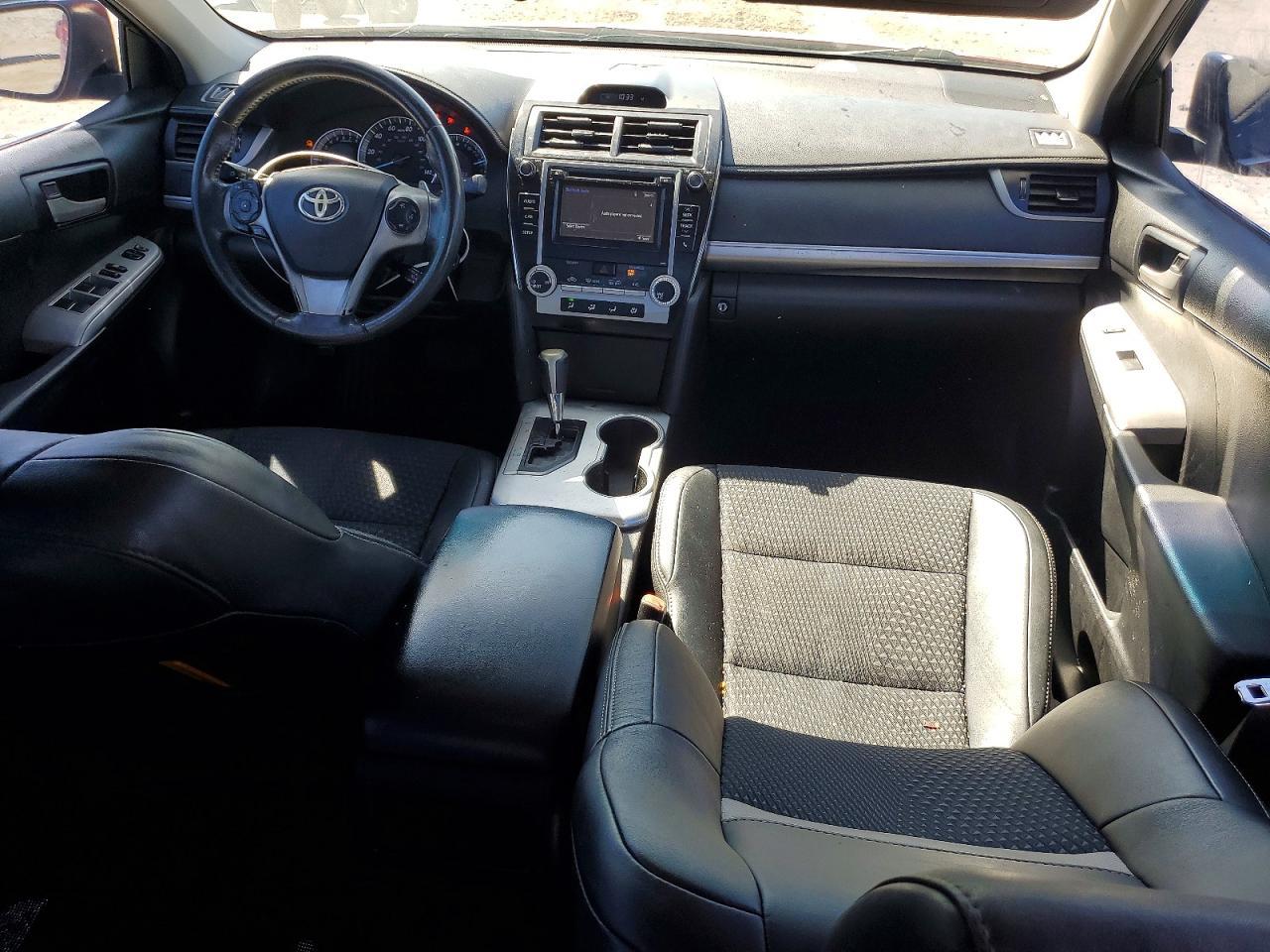 2014 TOYOTA CAMRY