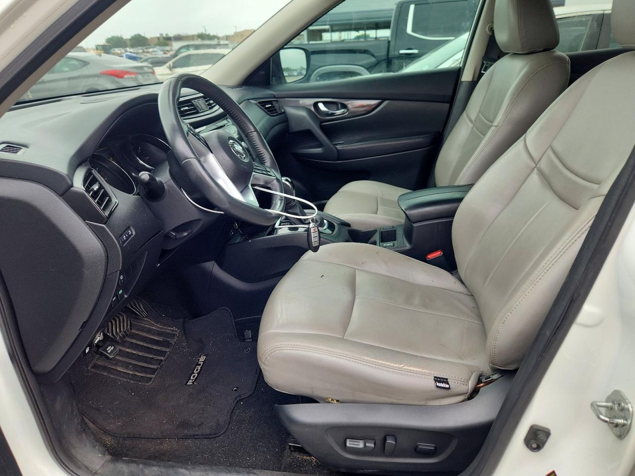 2017 NISSAN ROGUE