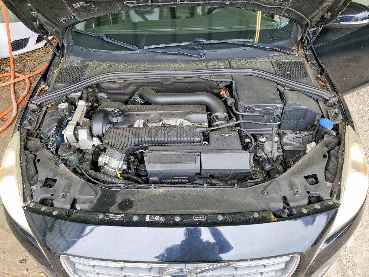 2012 VOLVO S60