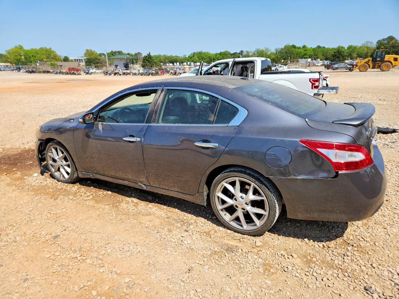 2010 NISSAN Maxima