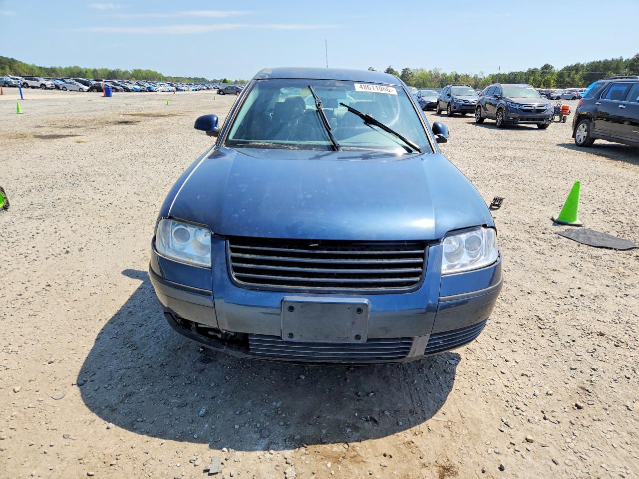 2004 VOLKSWAGEN Passat