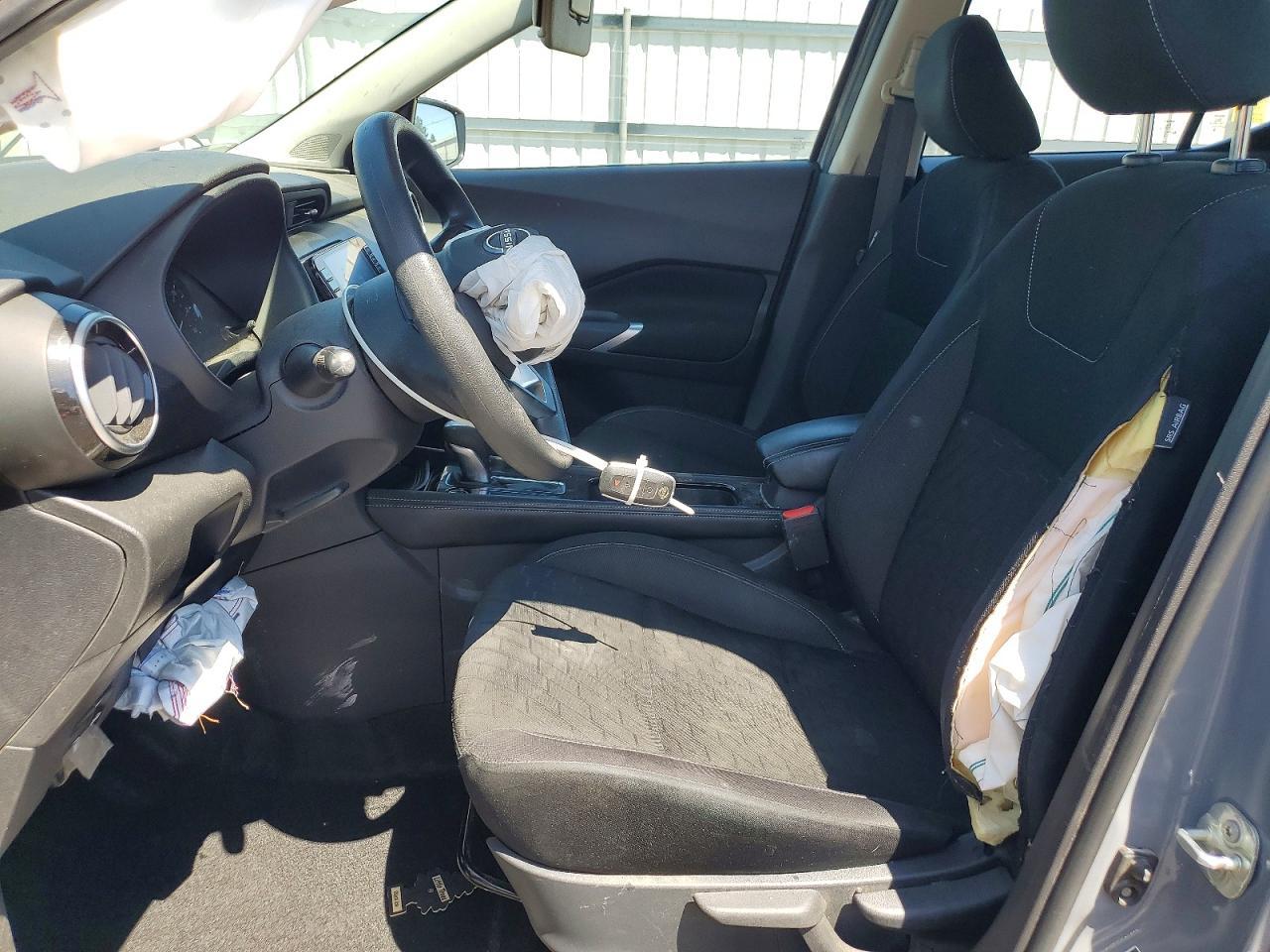 2024 NISSAN KICKS