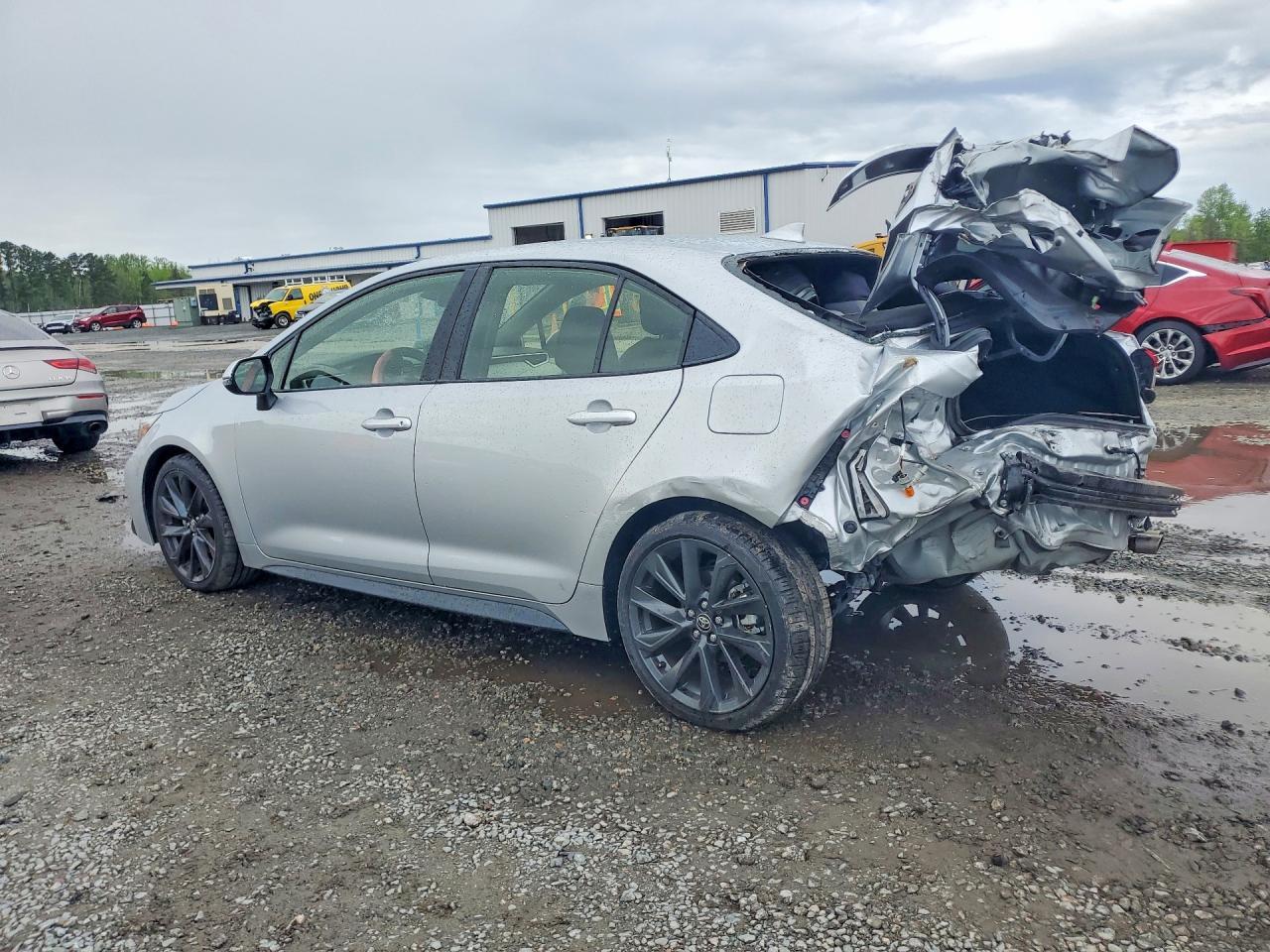 2024 TOYOTA COROLLA