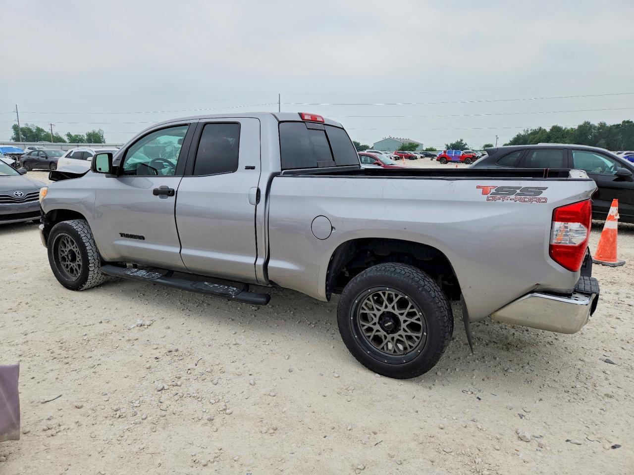 2016 TOYOTA TUNDRA