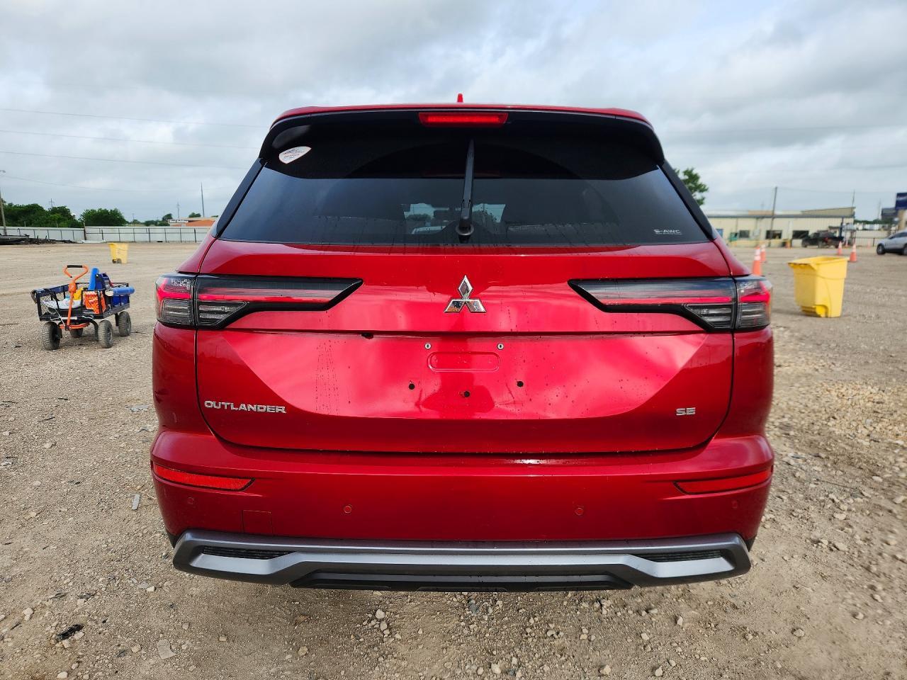 2025 MITSUBISHI outlander