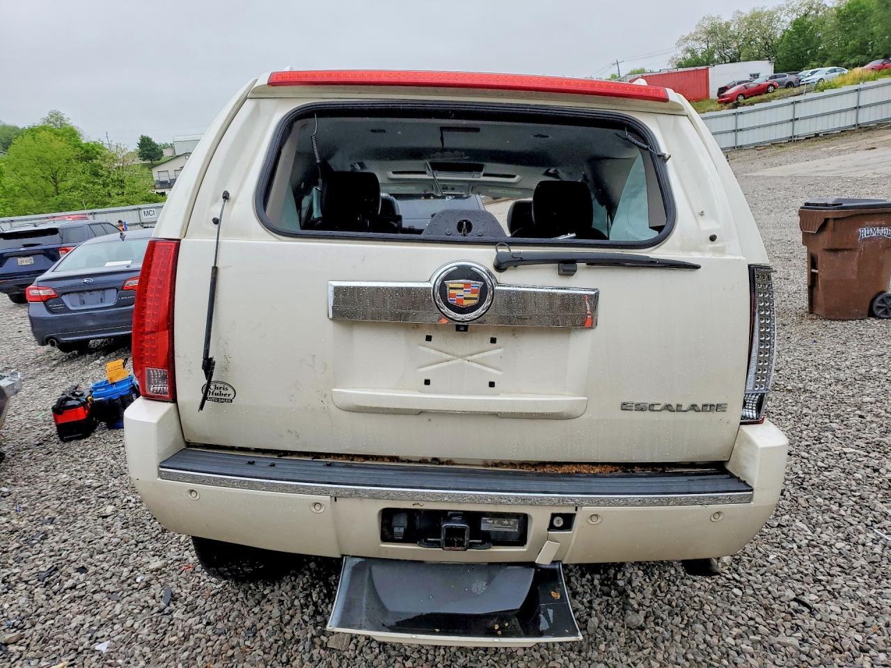 2013 CADILLAC ESCALADE