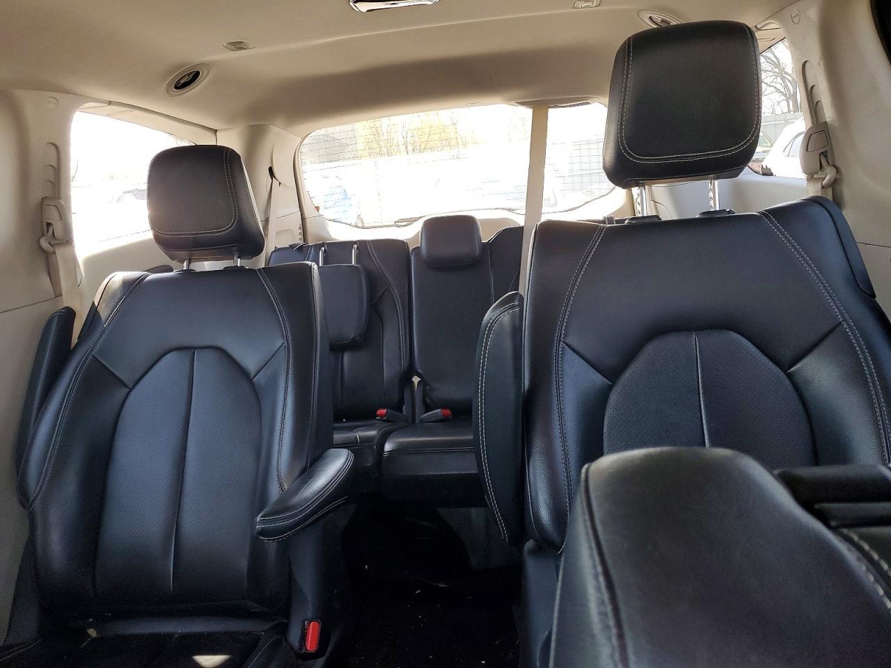 2022 CHRYSLER Pacifica