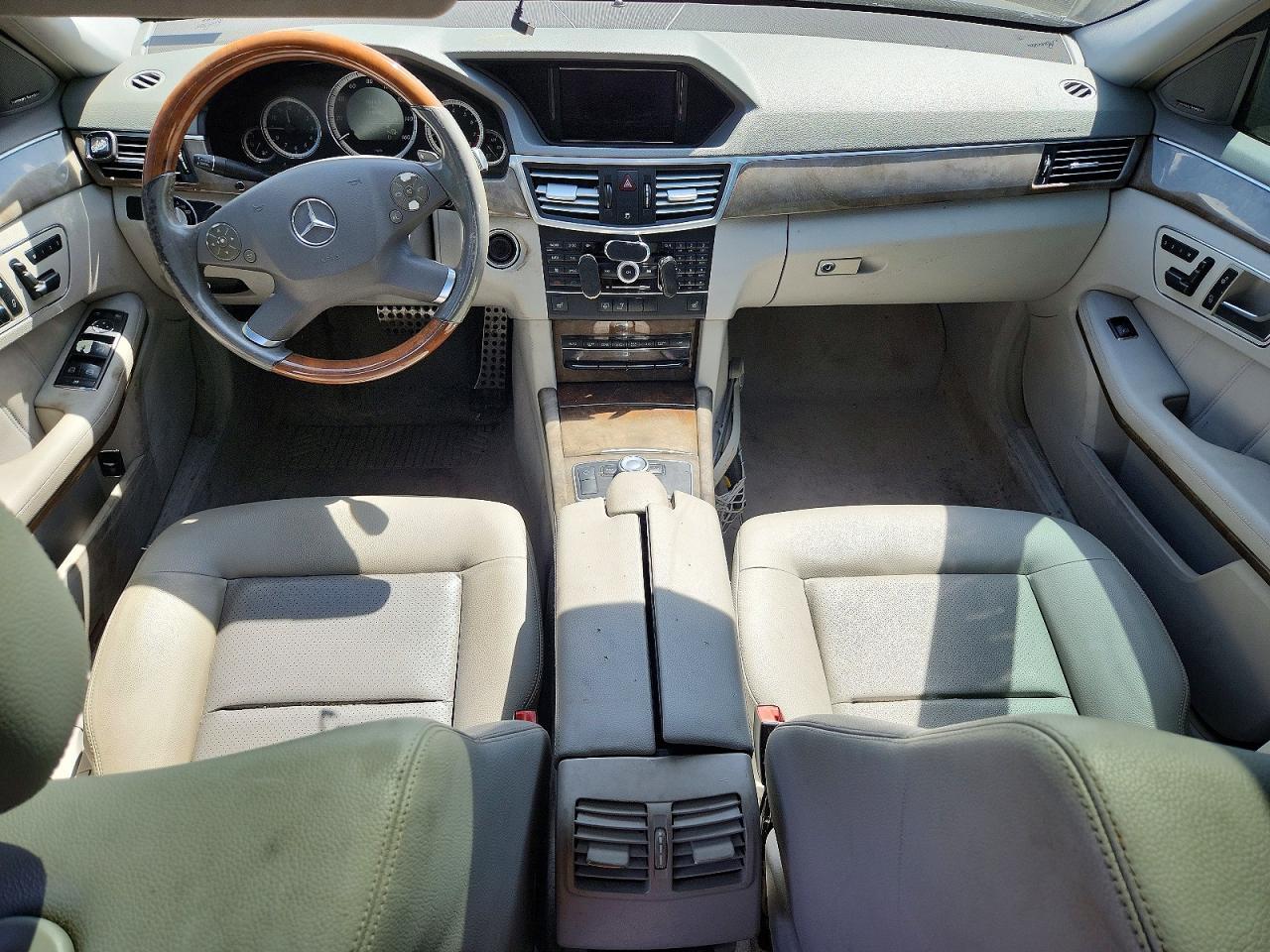 2010 MERCEDES-BENZ E-Class