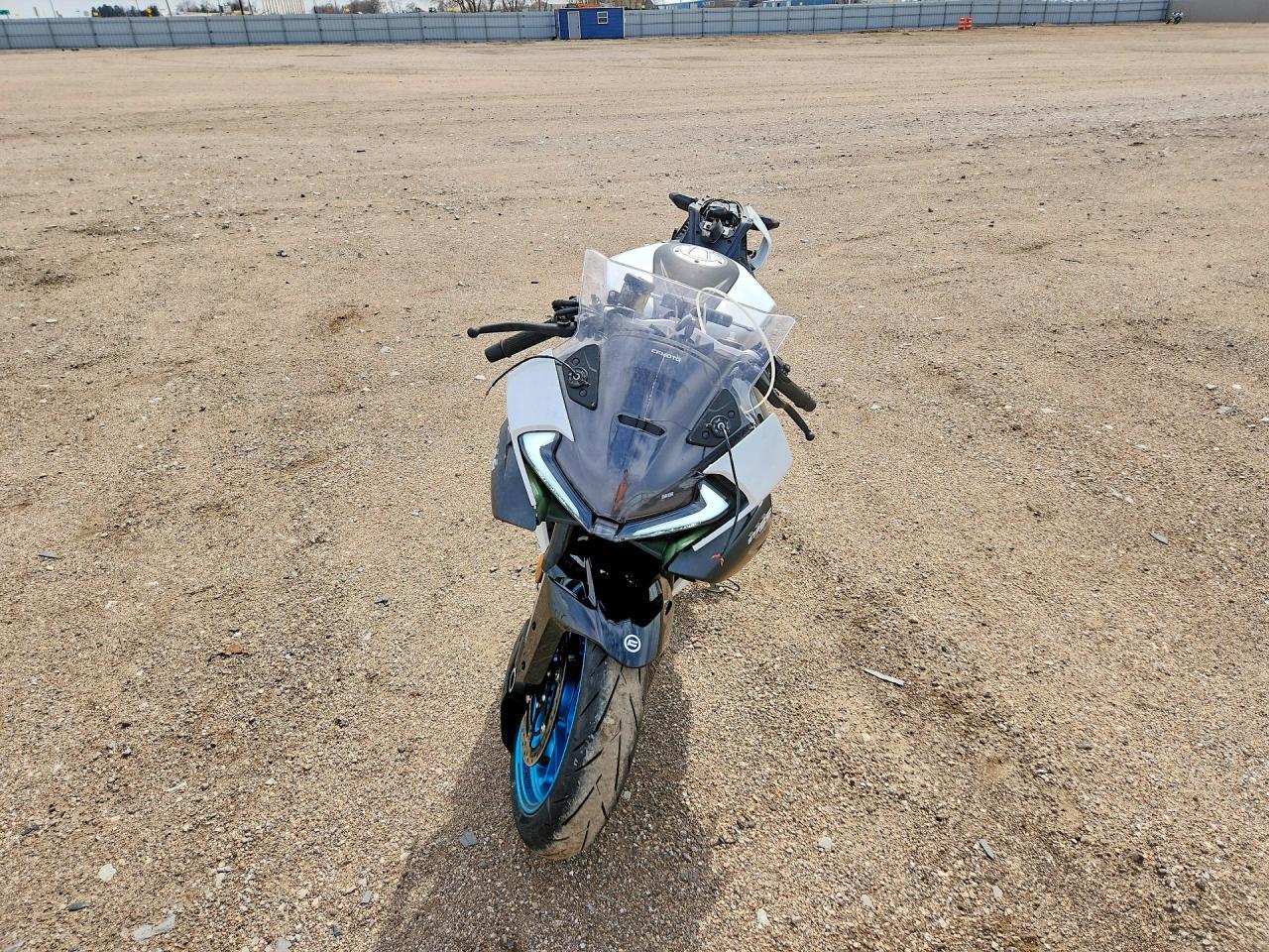 2026 CF MOTO 675SS