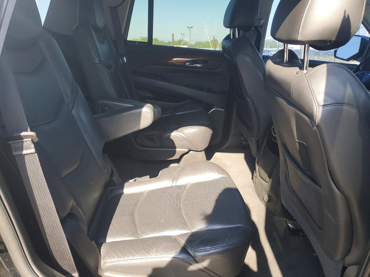 2018 CADILLAC ESCALADE