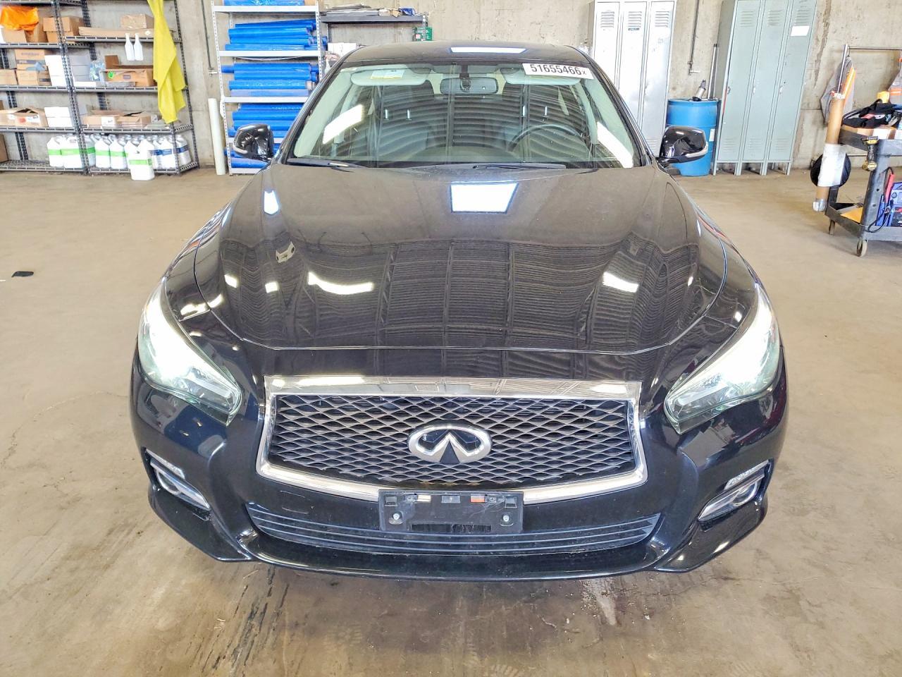 2016 INFINITI Q50