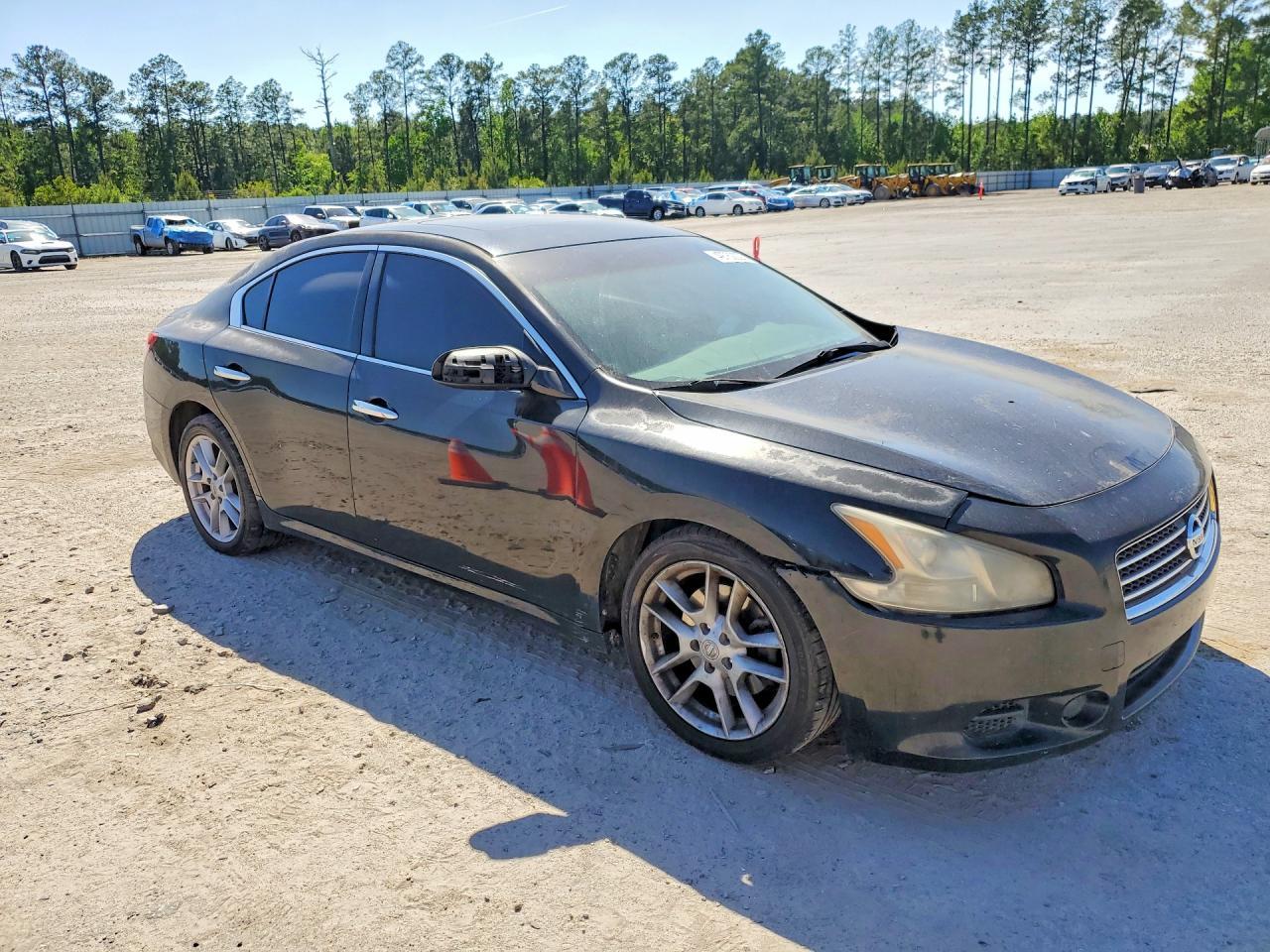 2009 NISSAN Maxima