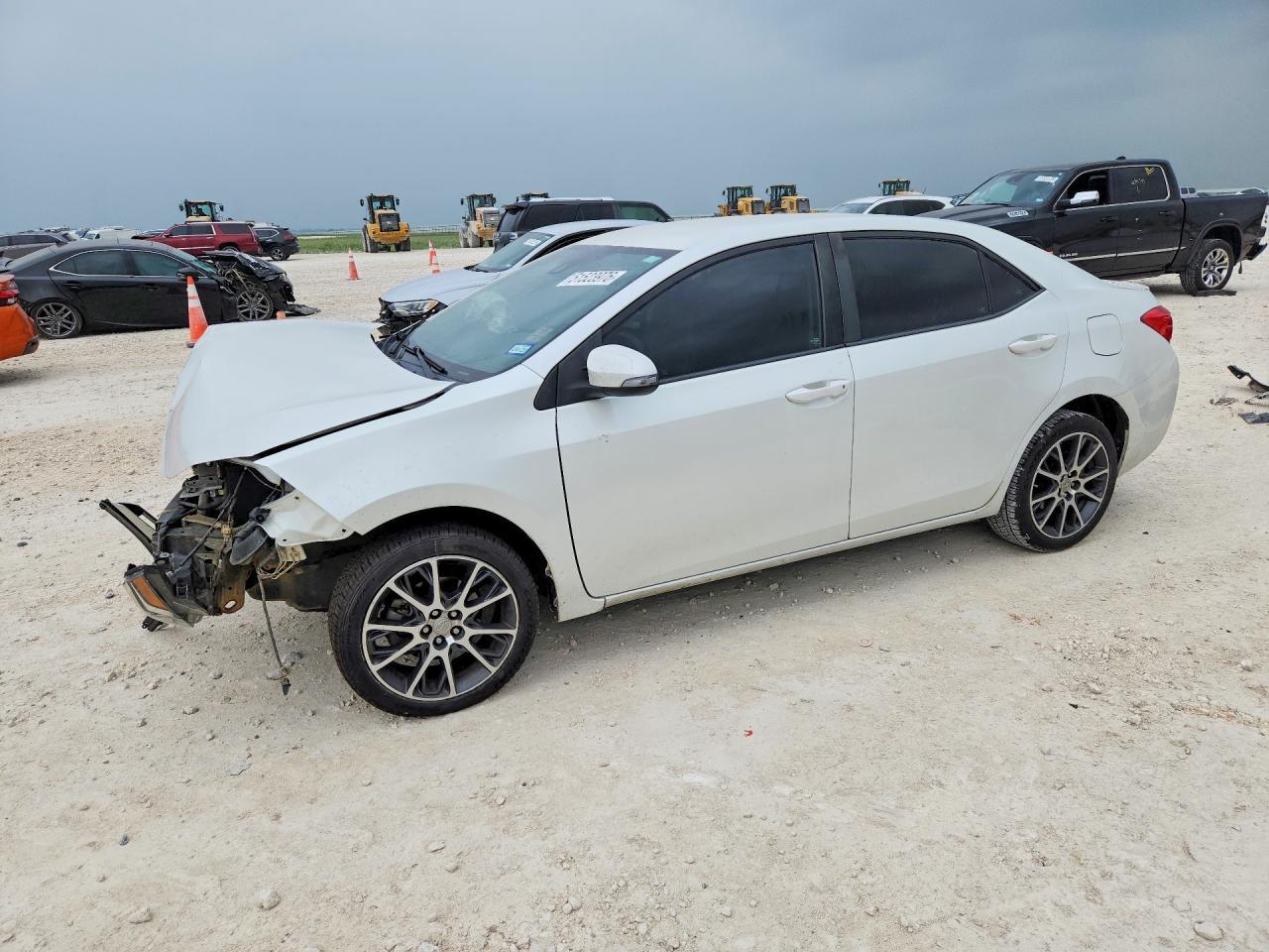 2017 TOYOTA COROLLA