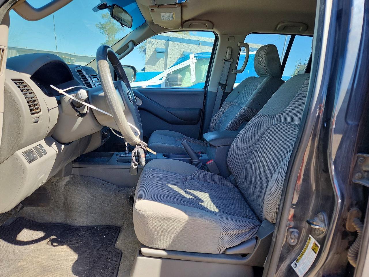 2012 NISSAN Frontier