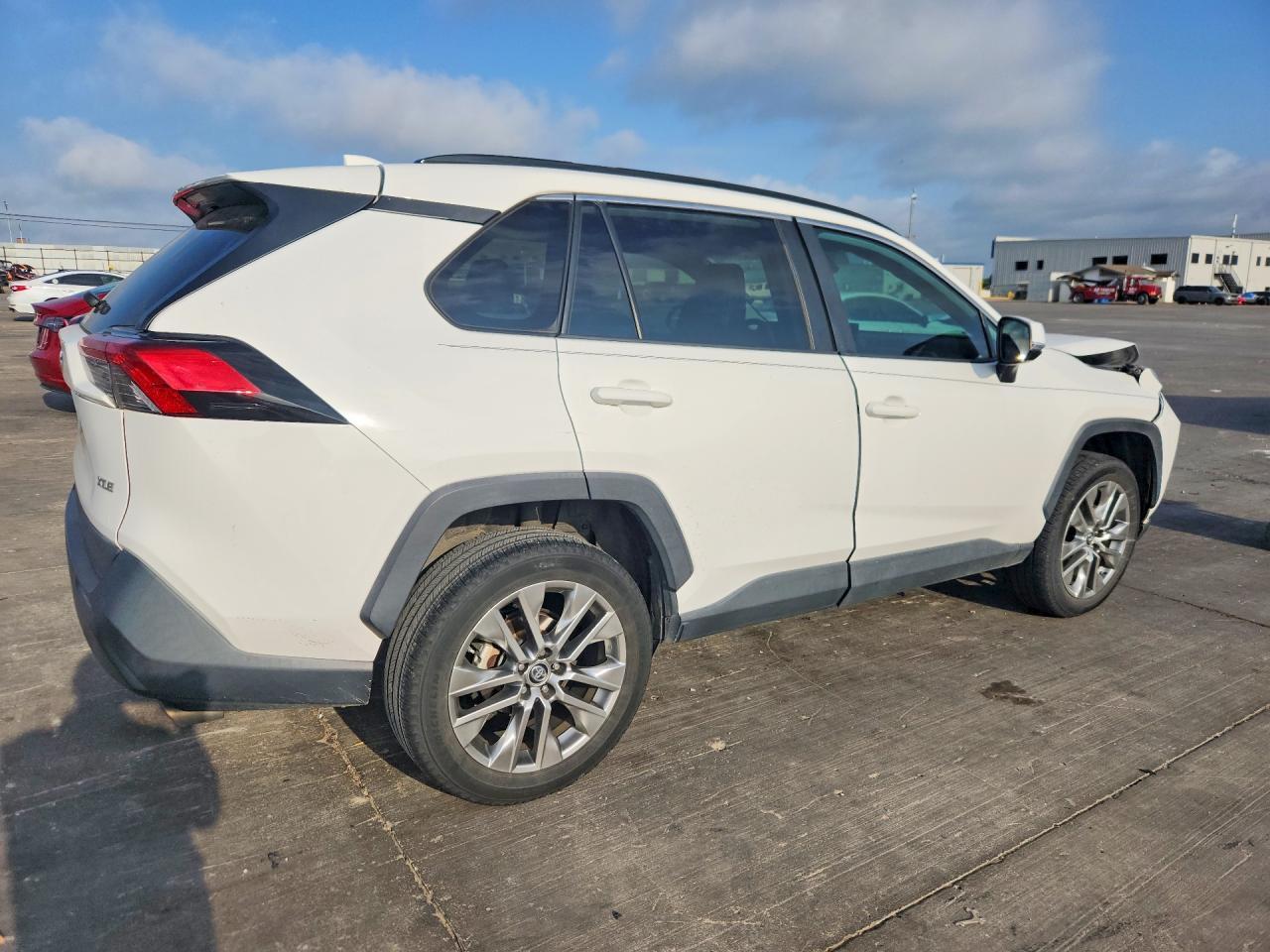 2019 TOYOTA RAV4