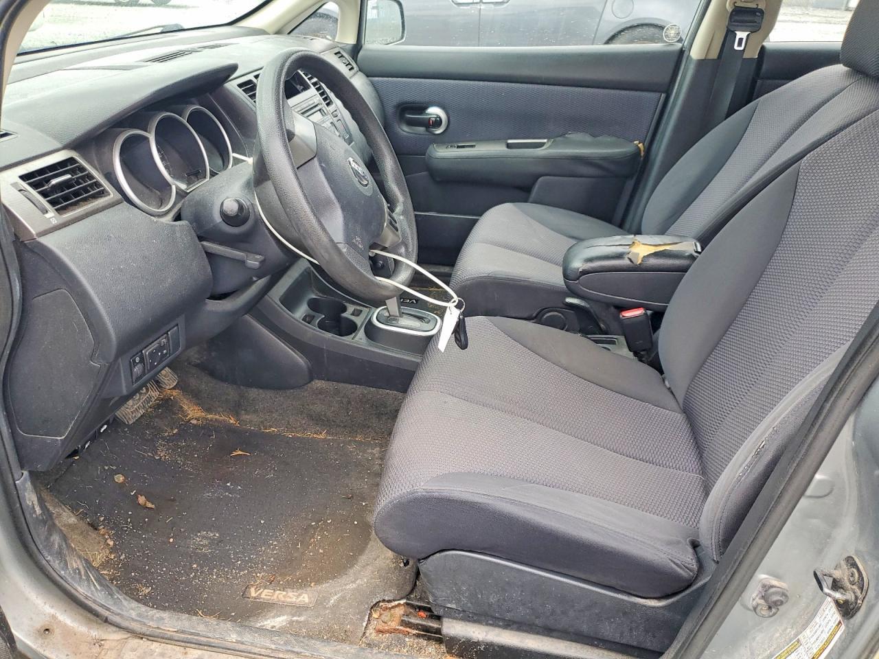 2009 NISSAN VERSA