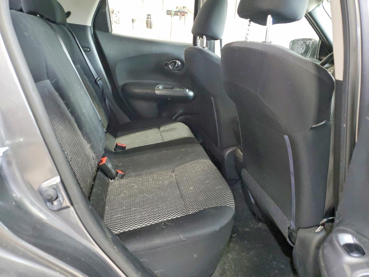 2015 NISSAN Juke